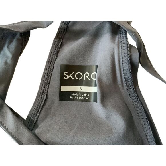 SKORO Gray Sleeveless High Neck Button Front Detail Tank Top Size Small - Picture 11 of 15